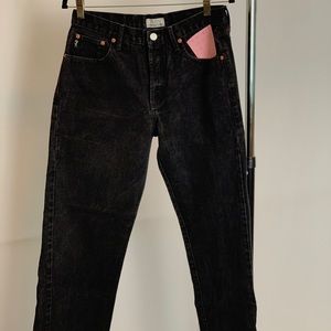 Vintage GUESS high waisted black jeans size 30”